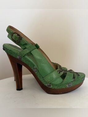 Frye Dara Honeycomb Green studded ankle strap Heels Sandals in 7